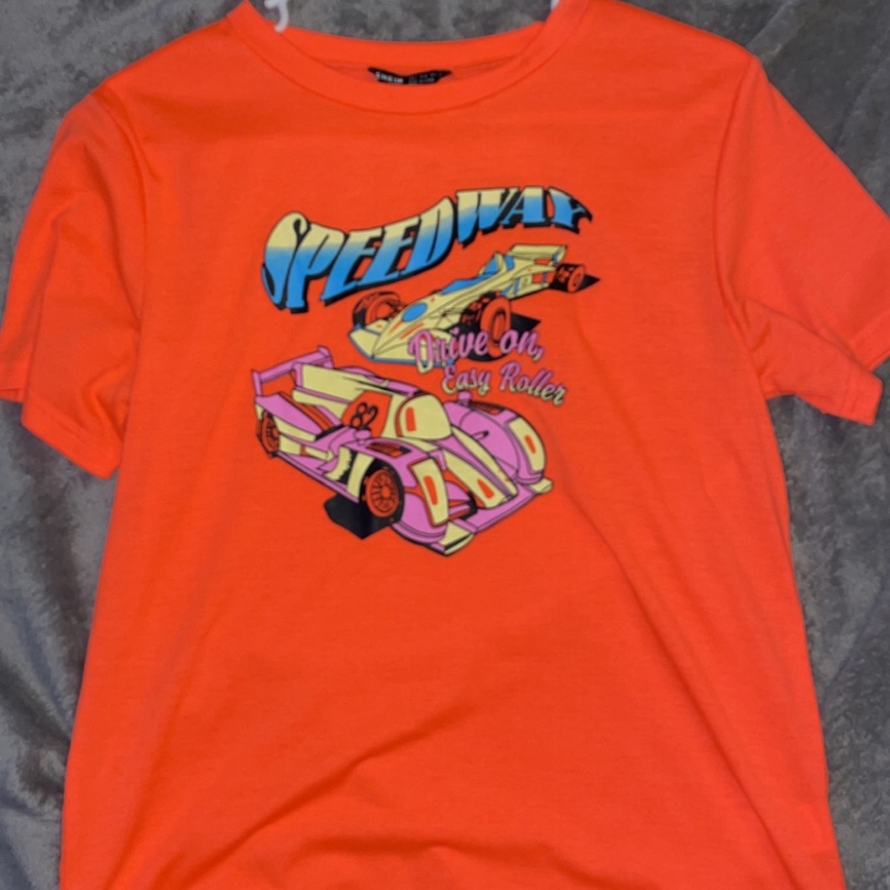 Graphic tee